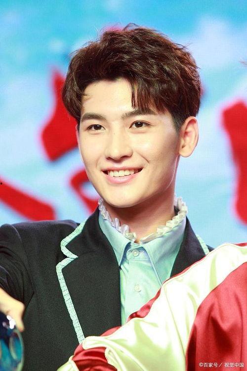 黄俊捷爆料最新消息,最新热点事件内幕大揭秘  第1张